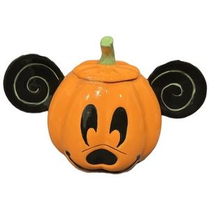 Mickey Mouse Halloween Pumpkin